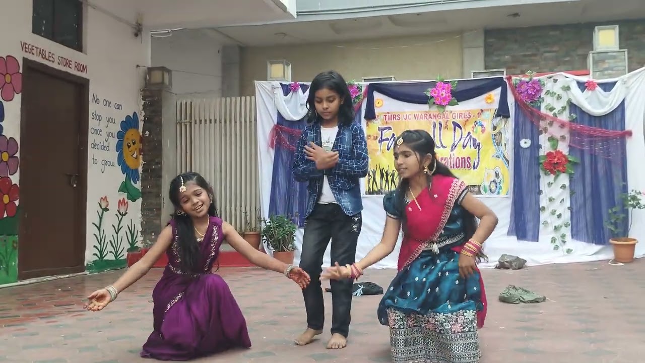 Oy Raju song dance by warangal girls-1 #trending #class #subscribe #beautiful beats