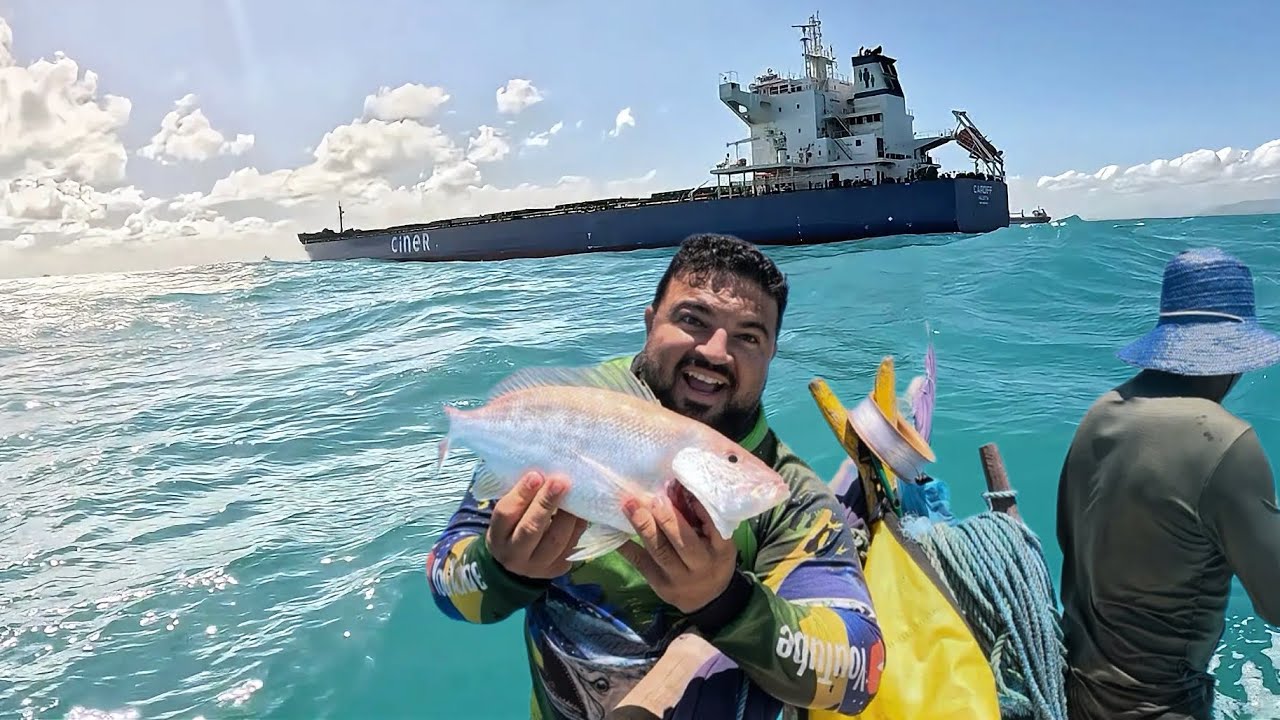 16 km 🌊passando pelos navios🚢, Marambaia com dois carros e 16 pneus de caminhão, Cardume de Ariacó 🐟