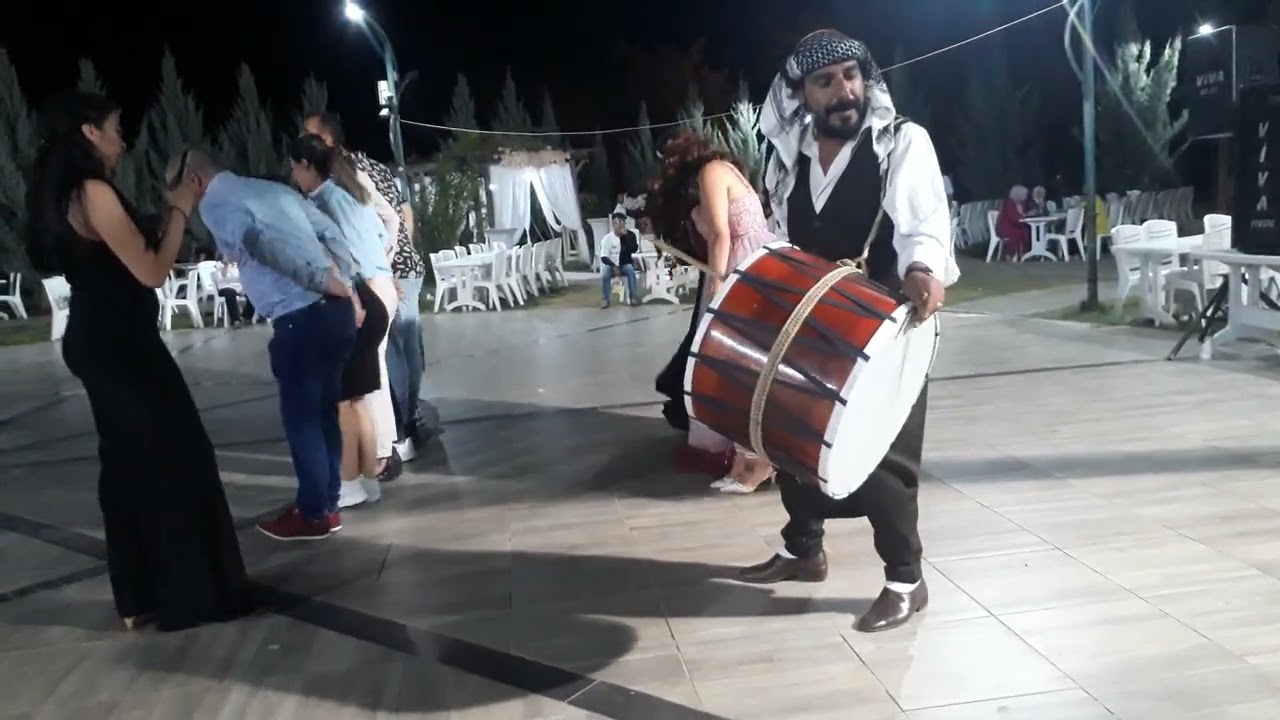 serdal alemdar..tek başına bir orkestra...helal olsun be imparat&ouml;r......karakacan perivadisi..