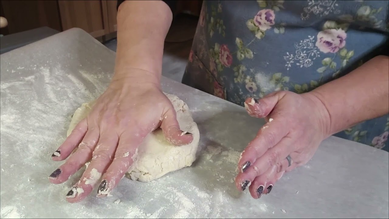 Biscuit Bake Off ~ *Copycat* Hardee's & McDonald's Recipes ~ Guess Which One Won!