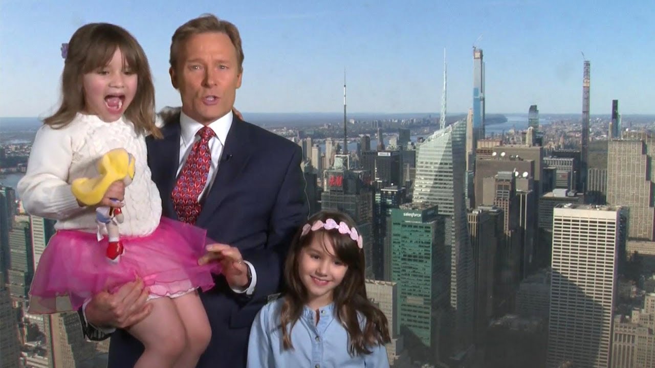 Meteorologist's 2 Kids Steal His Thunder During Live Forecast