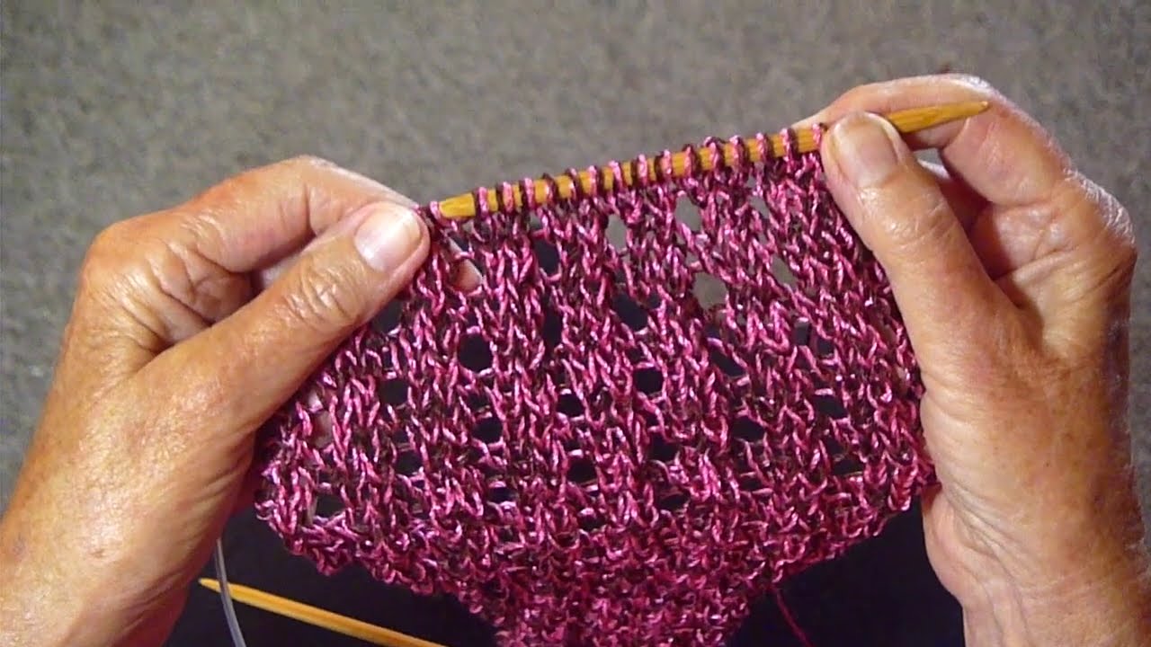 SIMPLE EYELET STITCH