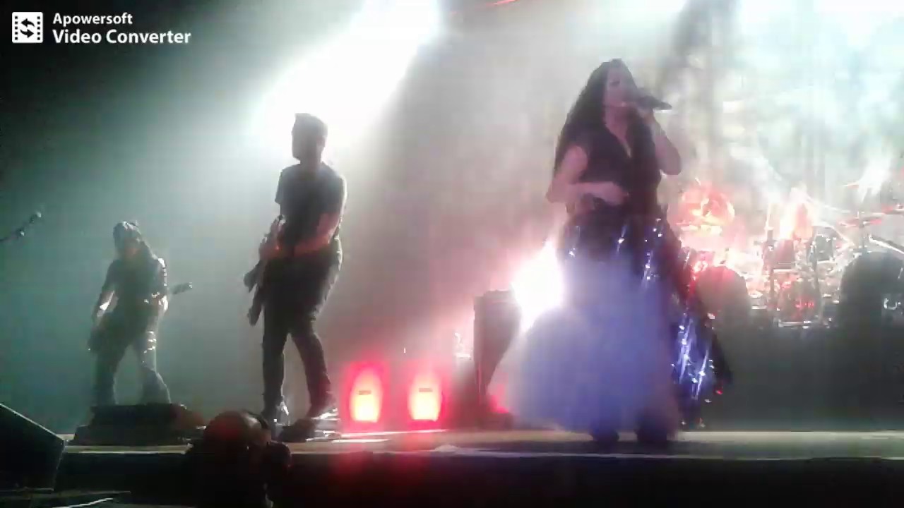 Evanescence Whisper 2019 Budapest Arena