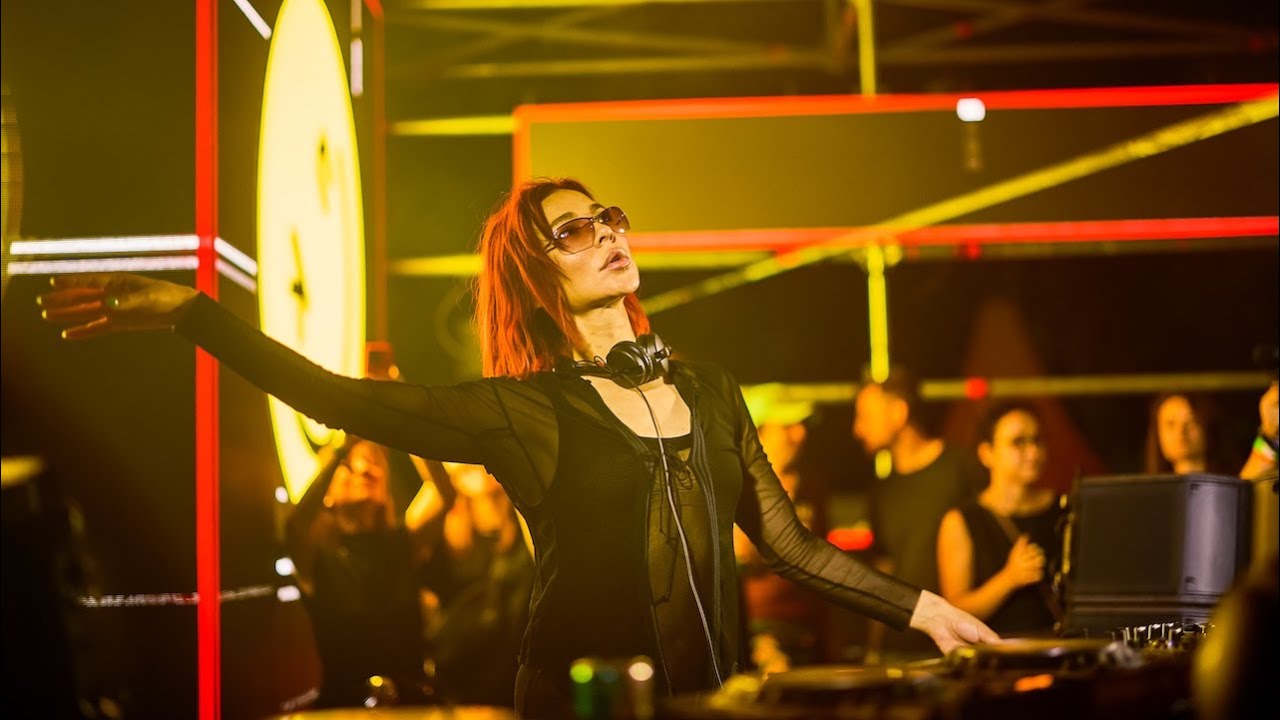 Nina Kraviz | Neversea Kapital 2025