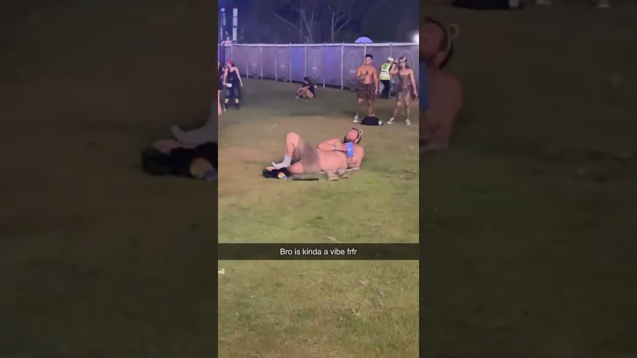 Bro is a chill rave-guy 😂🔥 #festivalvibes  #harddance #memes