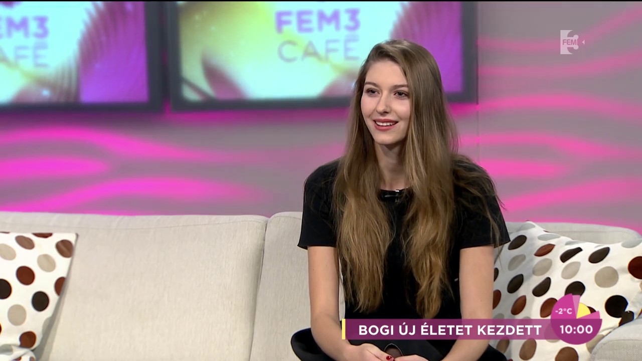 Dallos Bogi sosem díszített még karácsonyfát - tv2.hu/fem3cafe