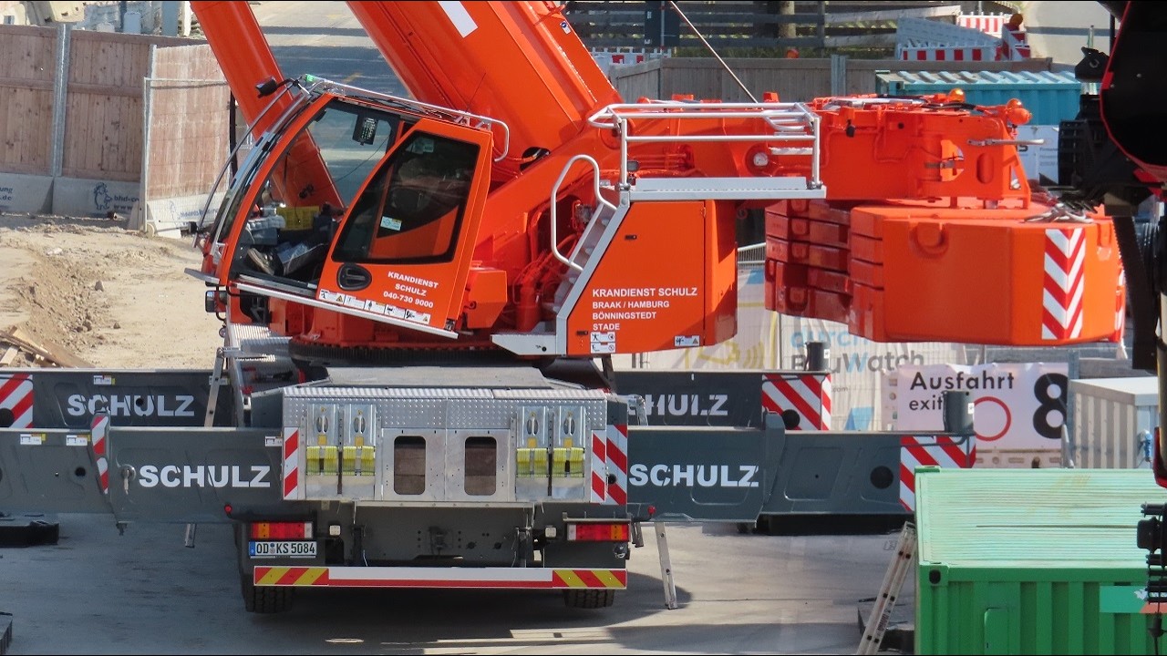 KRANDIENST SCHULZ - LIEBHERR LTM 1230-5.1 bei der Montage einer Klimaanlage, Teil 2