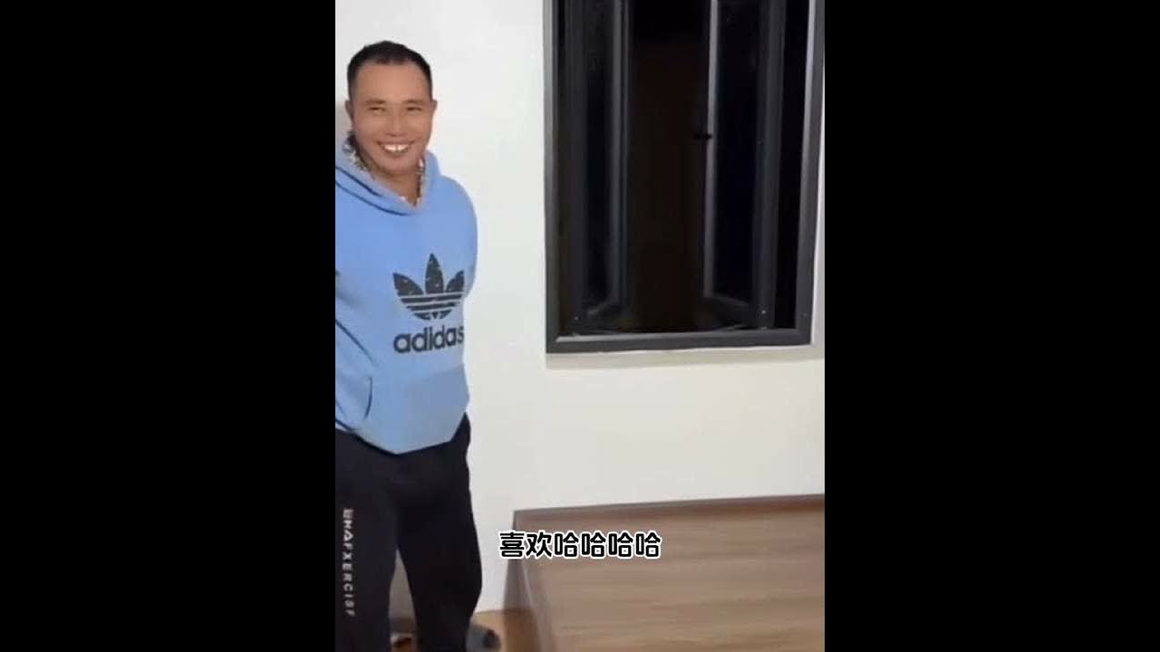 小潘秋秋在越南，弟媳吐槽他们不敢睡床，二个小孩睡觉时从床上摔下来N次了，现在都还在睡地上。