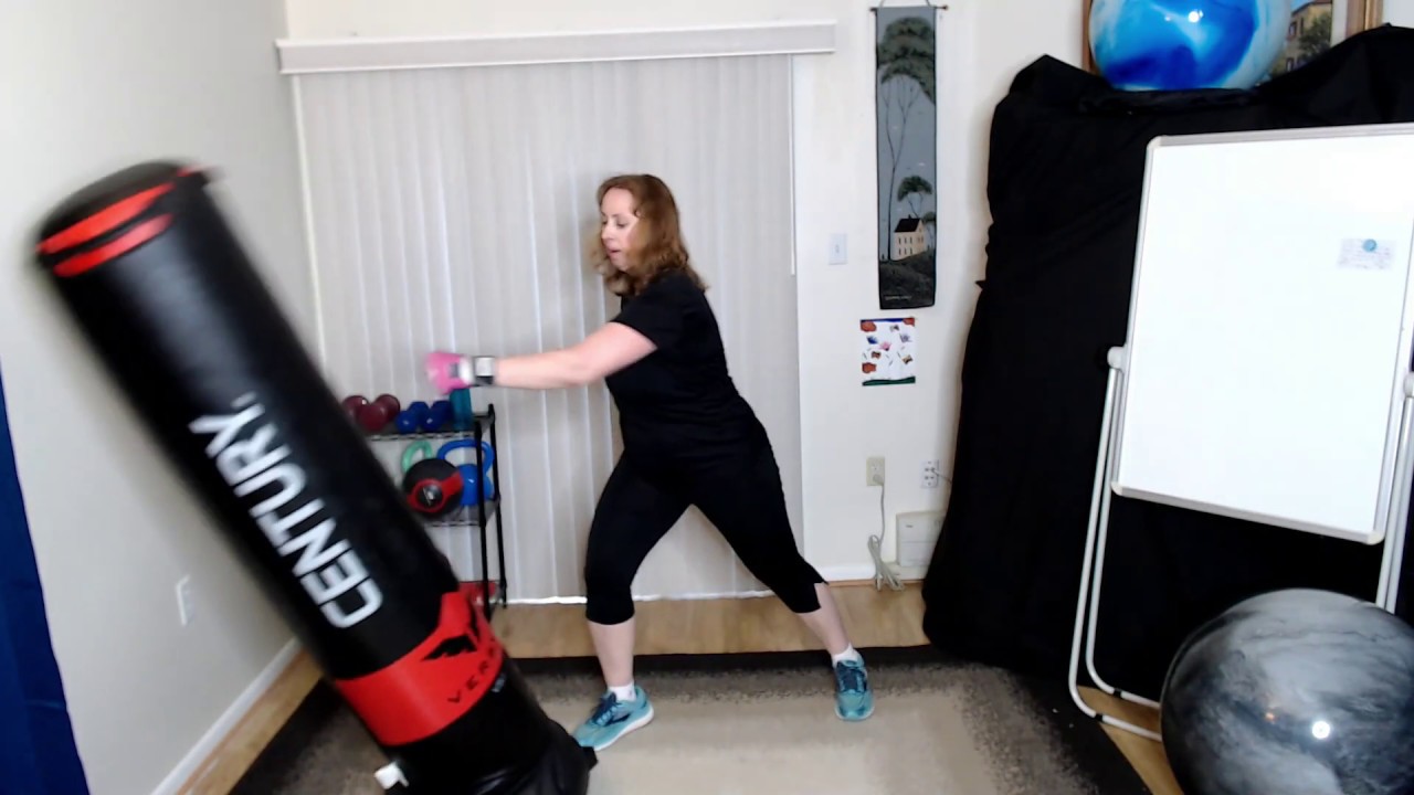 🔥How To Use the Century Versys vs.1 Punching Bag & Shout Out #HomeWorkout