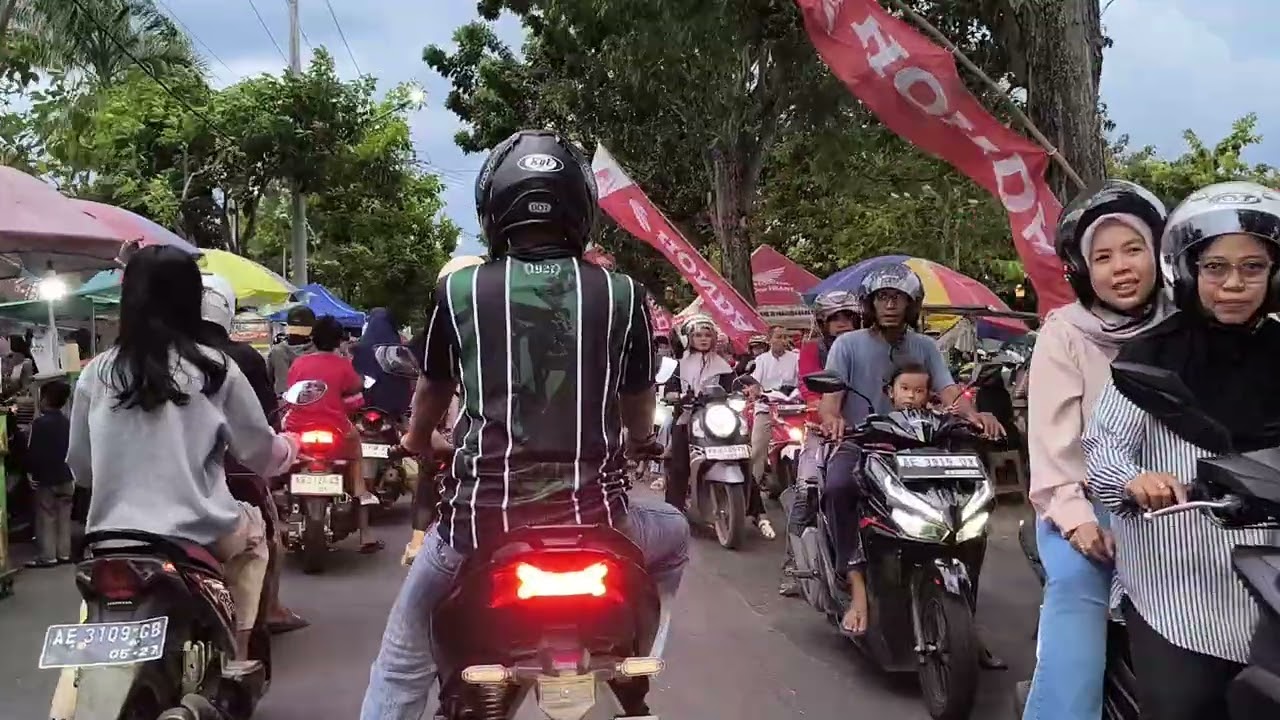 NGABUBURIT PUASA 2026 SEKITARAN BUNDERAN SERAYU MADIUN