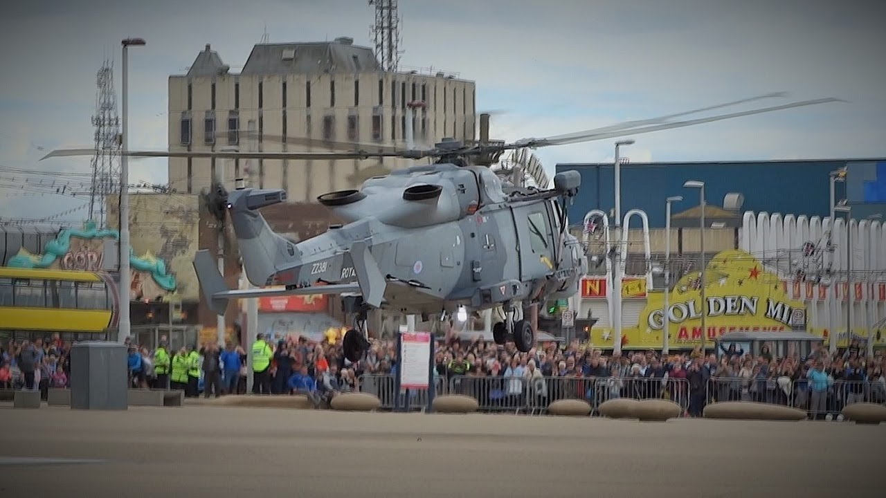 Agusta-Westland AW-159 Wildcat HMA2 ZZ381 Take-off Blackpool Promenade