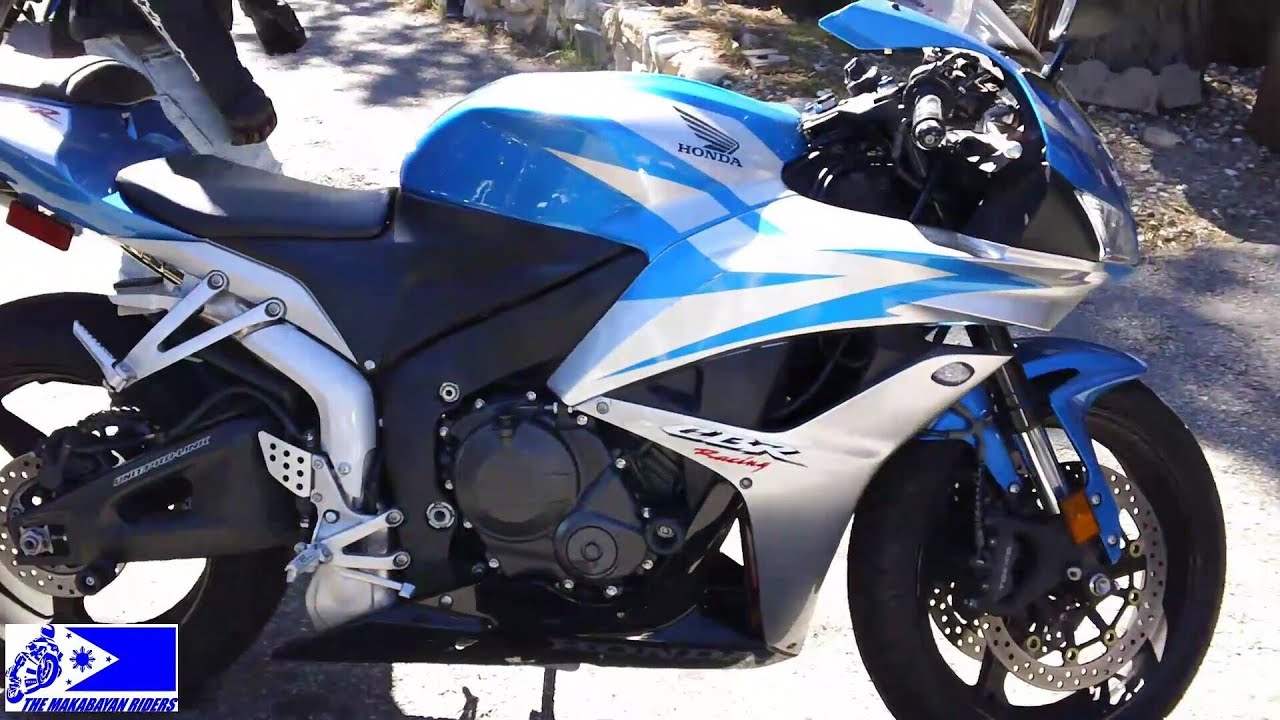 Honda CBR 600RR with Yoshimura exhaust (idle & revving)