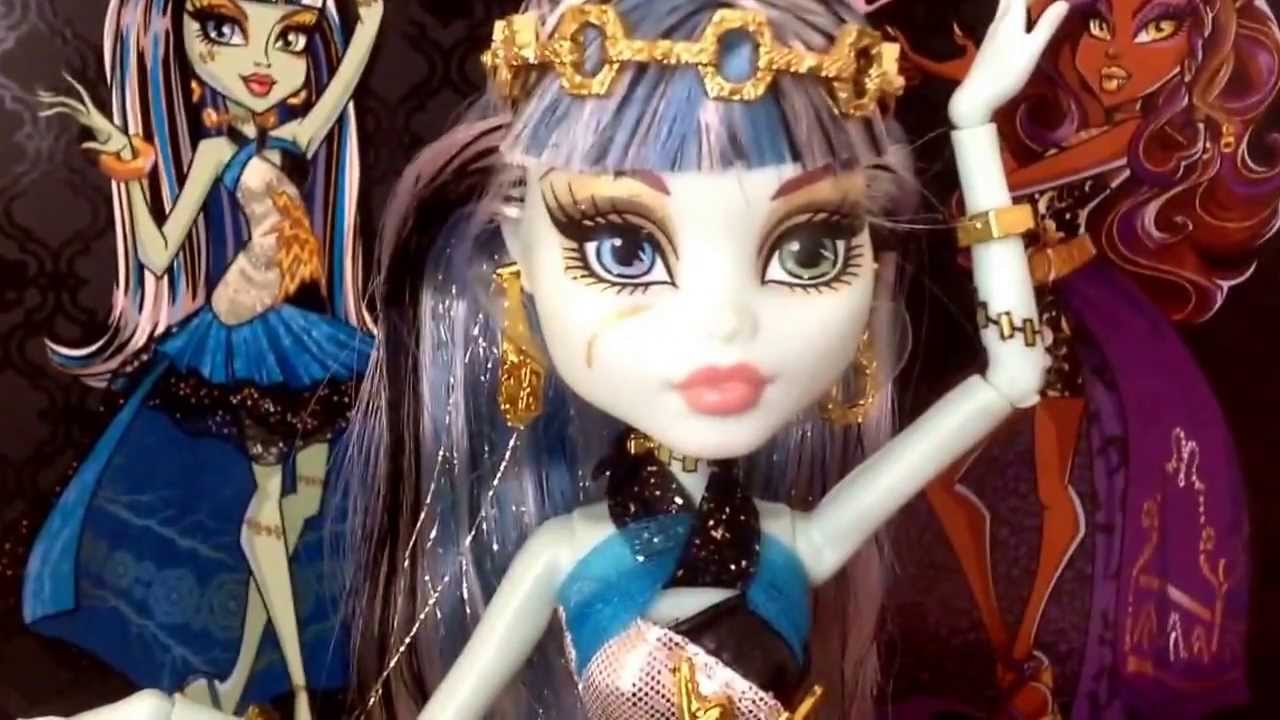 Monster High 13 Wishes Haunt the Casbah Frankie Stein Doll Review || by OperettaAndClawdeen