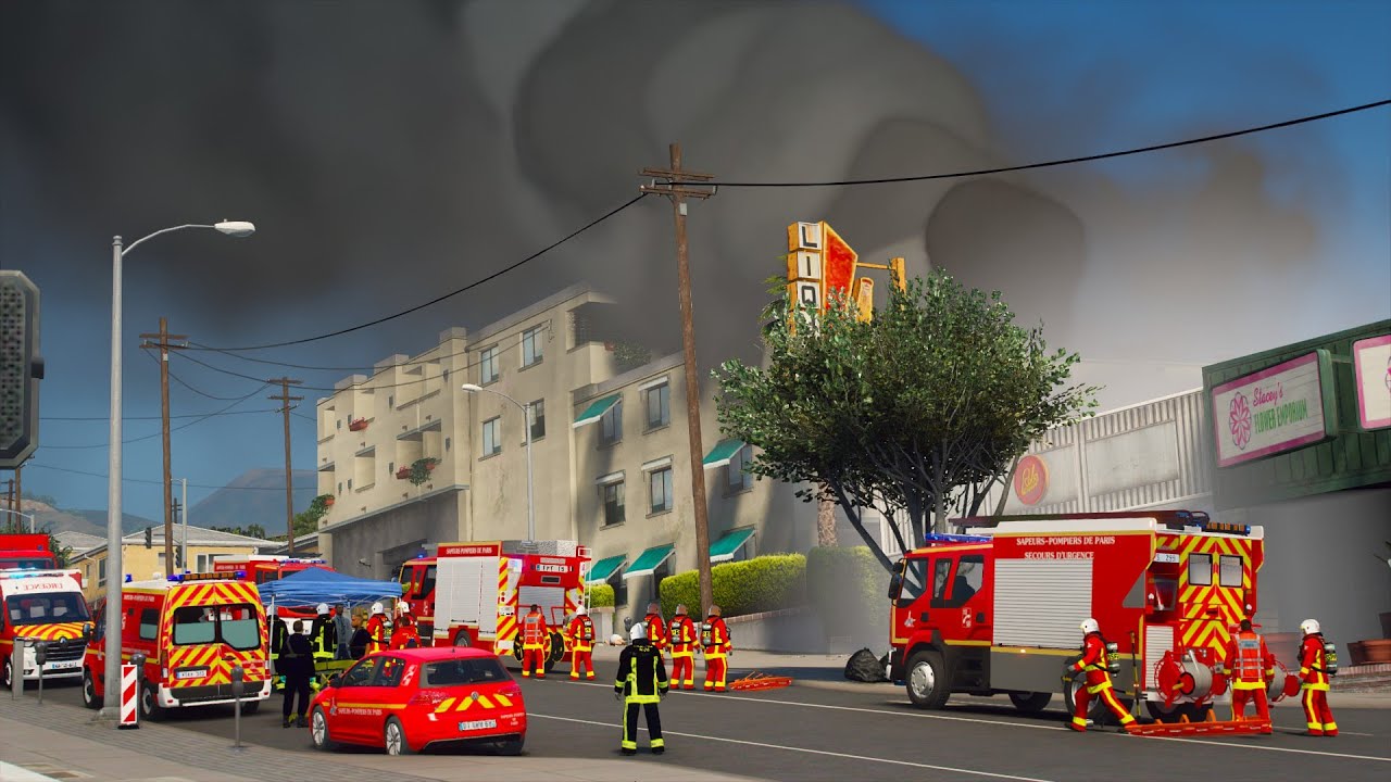 [GTA 5] LES POMPIERS DE PARIS LUTTENT CONTRE UN FEU DE COMMERCE #32