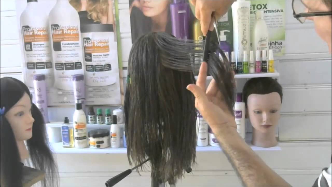 Corte de cabelo feminino a 45 graus