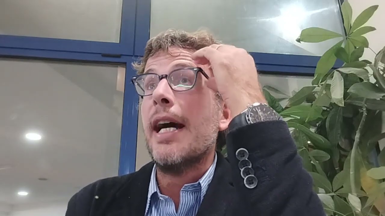 DIEGO FUSARO: Autenticit&agrave; e inautenticit&agrave; nel tecnocapitalismo. Cosa vuol dire essere autentici?