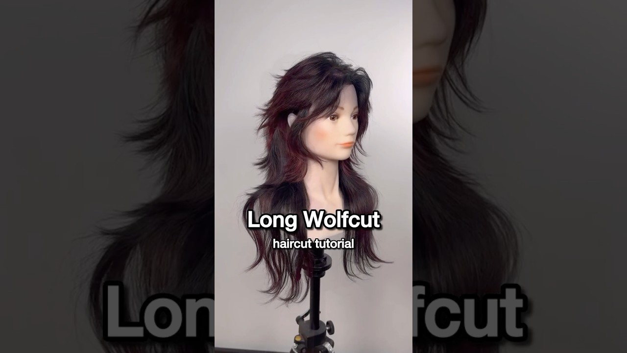 How to cut layers on long hair. Cut a Wolfcut step by step!