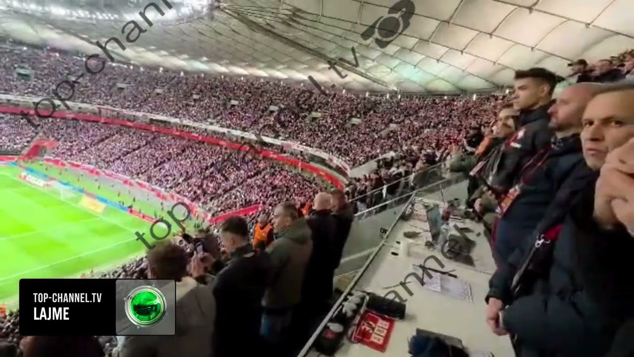 Top Channel/ Turp nga polak&euml;t, fishk&euml;llejn&euml; Himnin Komb&euml;tar Shqiptar