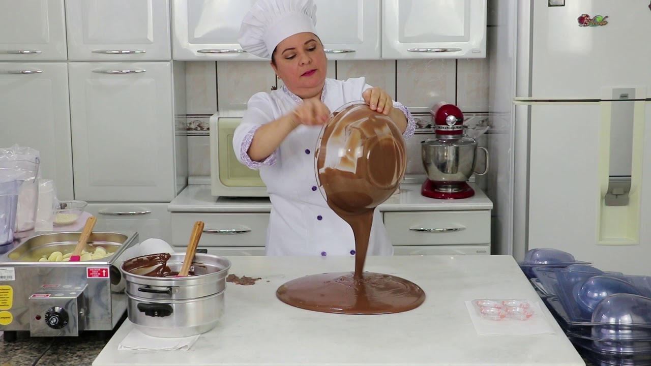 Básico de Ovos de Páscoa - Como Derreter, Temperar e  Trabalhar com o Chocolate ao Leite
