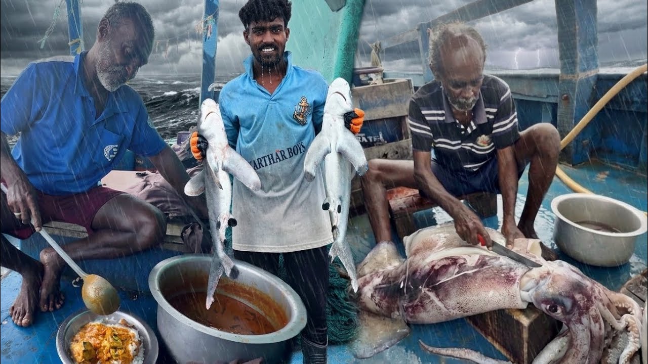 Deep Sea Survival Tenth Day | We Caught & Cooked a Monster Squid! 🦑🔥