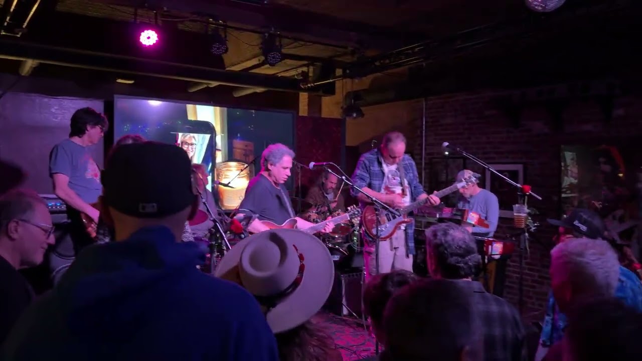 Garcia’s Stella Bobby Tribute 
