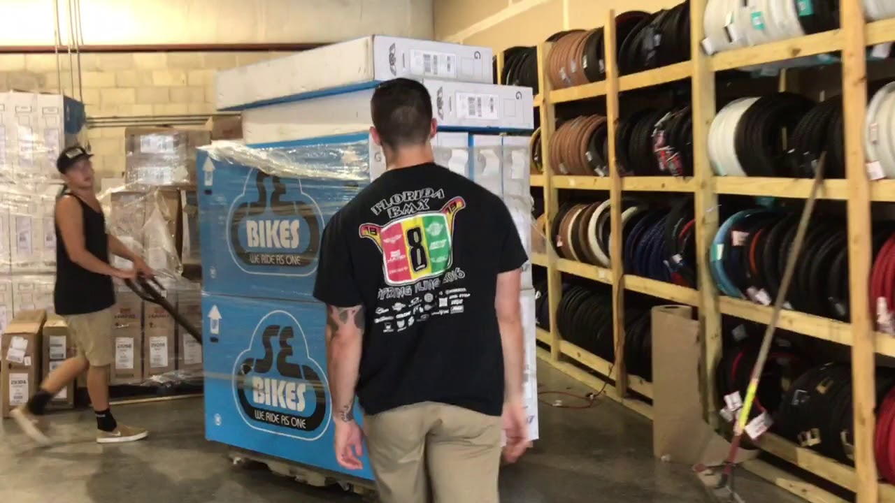 2019 SE Big Ripper bikes are at PlanetBMX!