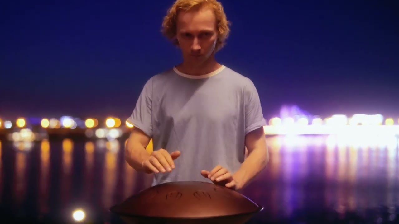 Deep and low sound of the Shelton tongue drum by Kosmosky. The most bass-rich steel tongue drum.
