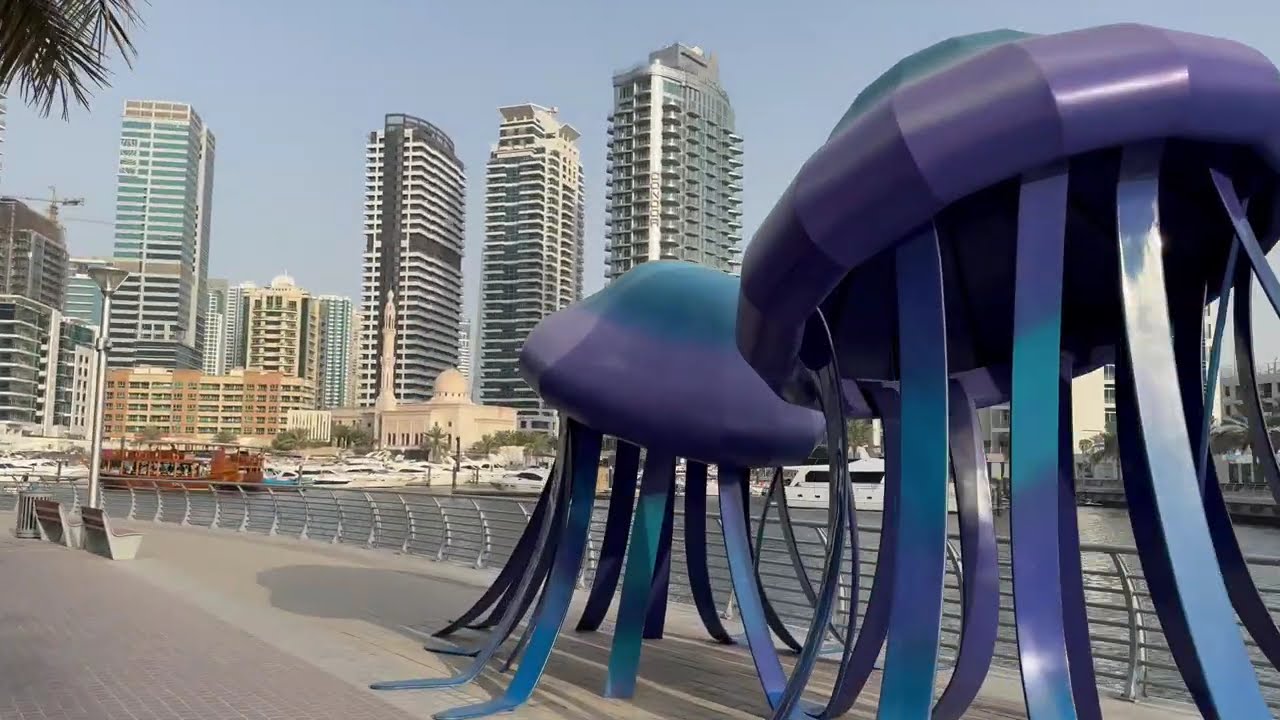 Dubai 5; Dubai Marina walk
