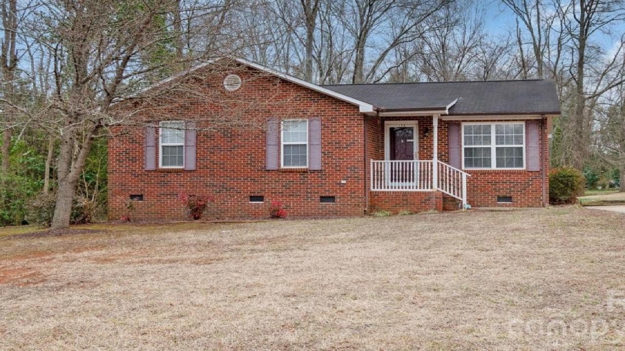 134 East Avenue, Monroe, NC Presented by Norma McKee.