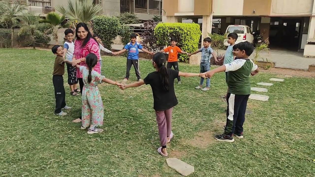 Humare zamane ka khel#vlogsvideo #game for kids#🤗😅😄😄😄😄