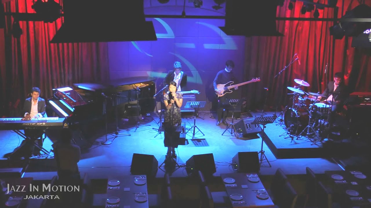 Danilla - Oh No! @ Motion Blue Jakarta 21/12/15 [HD]