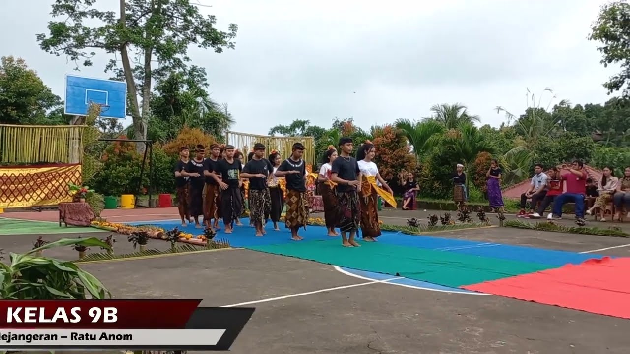 Bulan Bahasa Bali 2023: Mejangeran Kelas 9B