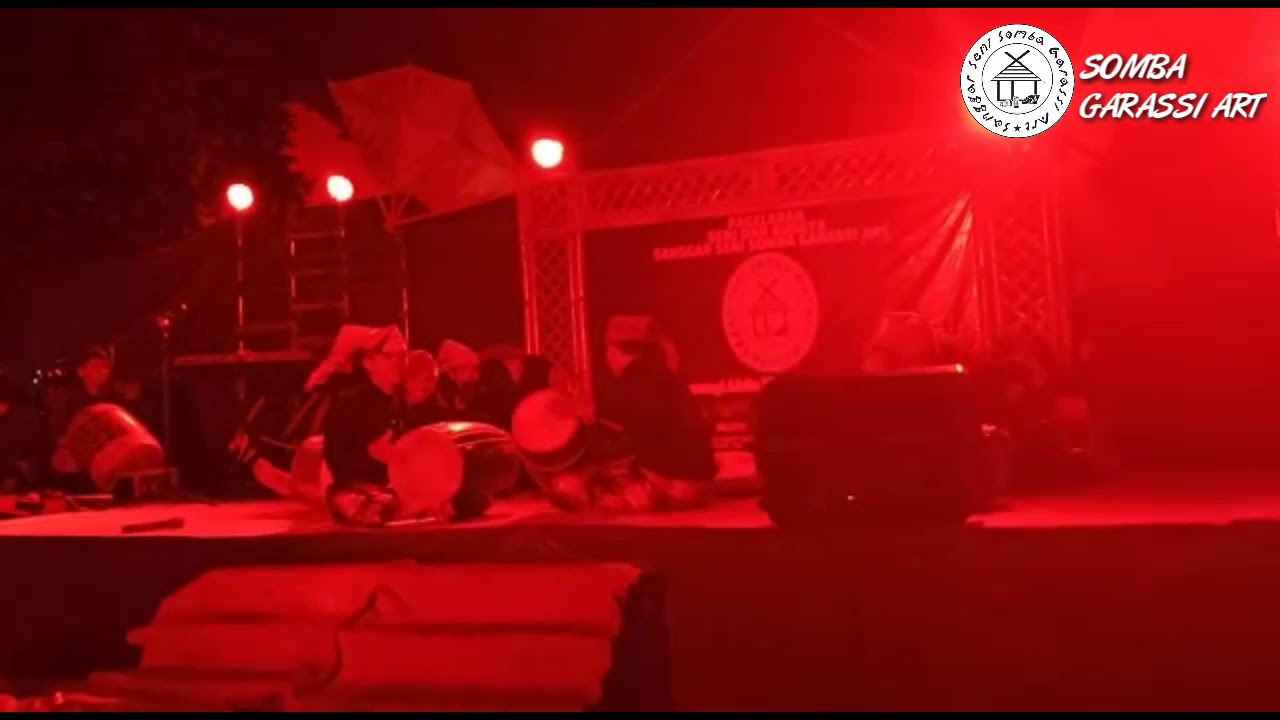 Pagelaran seni sangga somba garassi art (rampak gendang)