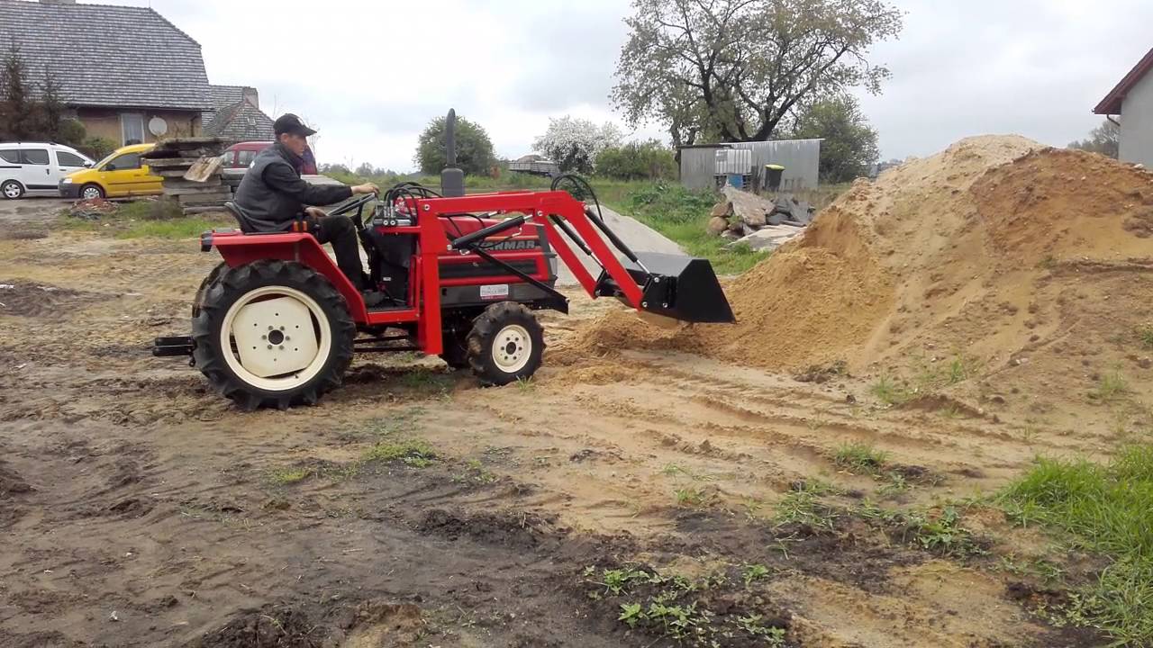 Minitraktorek japoński Yanmar F18 z ładowaczem czołowym