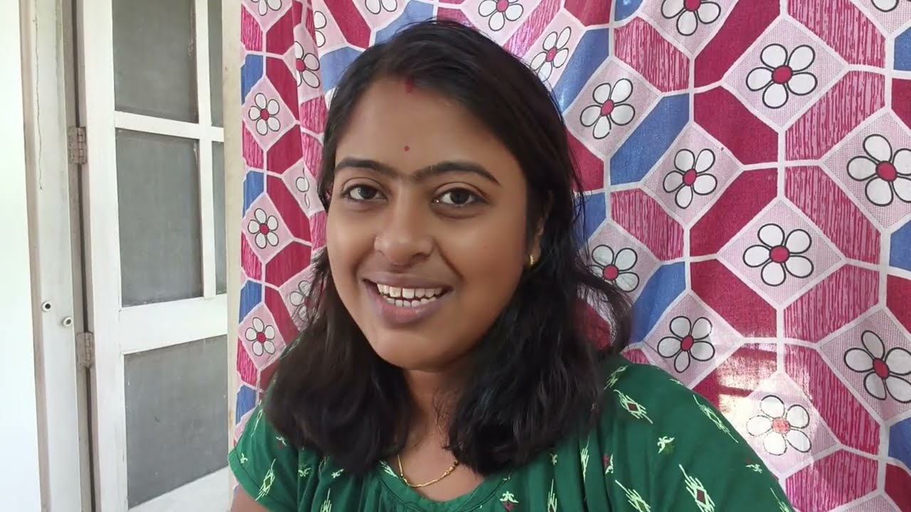 বরকে দিয়ে কাজ করাচ্ছি আর বসে বসে খাচ্ছি 🤦‍♀️ বাড়ি থেকে কেউ এলে তো ভালোই লাগে 😊 