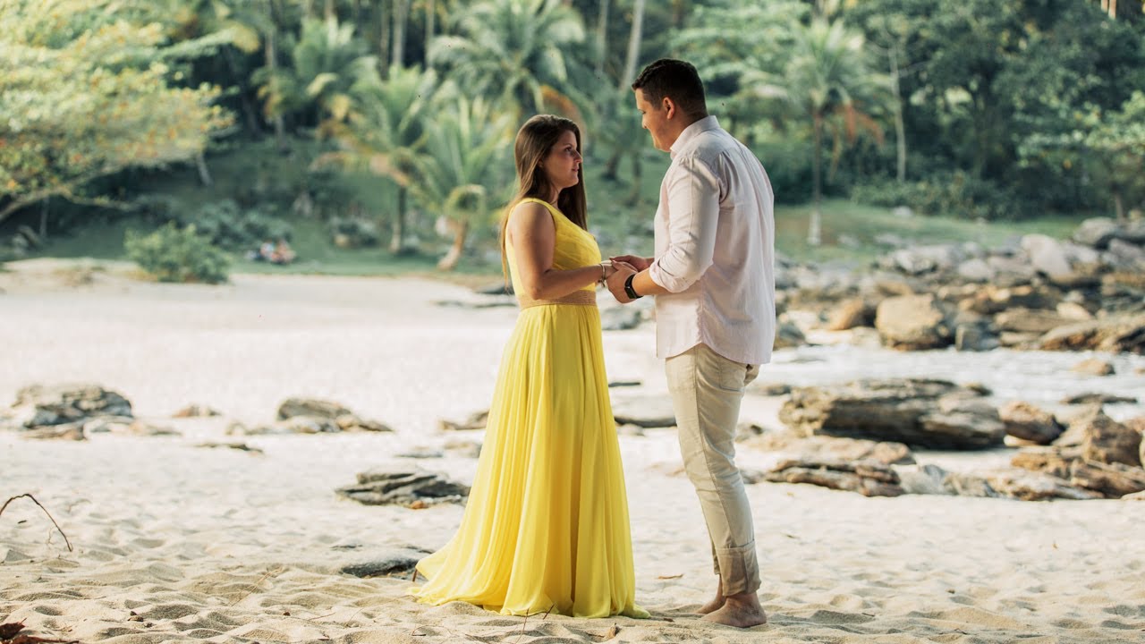 PRÉ WEDDING NA PRAIA DE CALHETAS - SP
