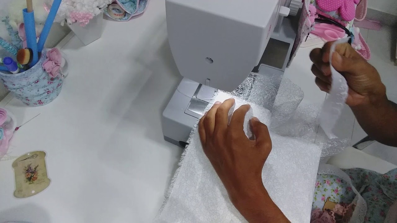 Caixa organizadora feita de papel&atilde;o