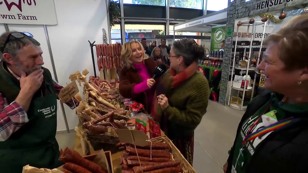 Dydd Mawrth yn y Neuadd Fwyd ~ Tuesday at the Food Hall