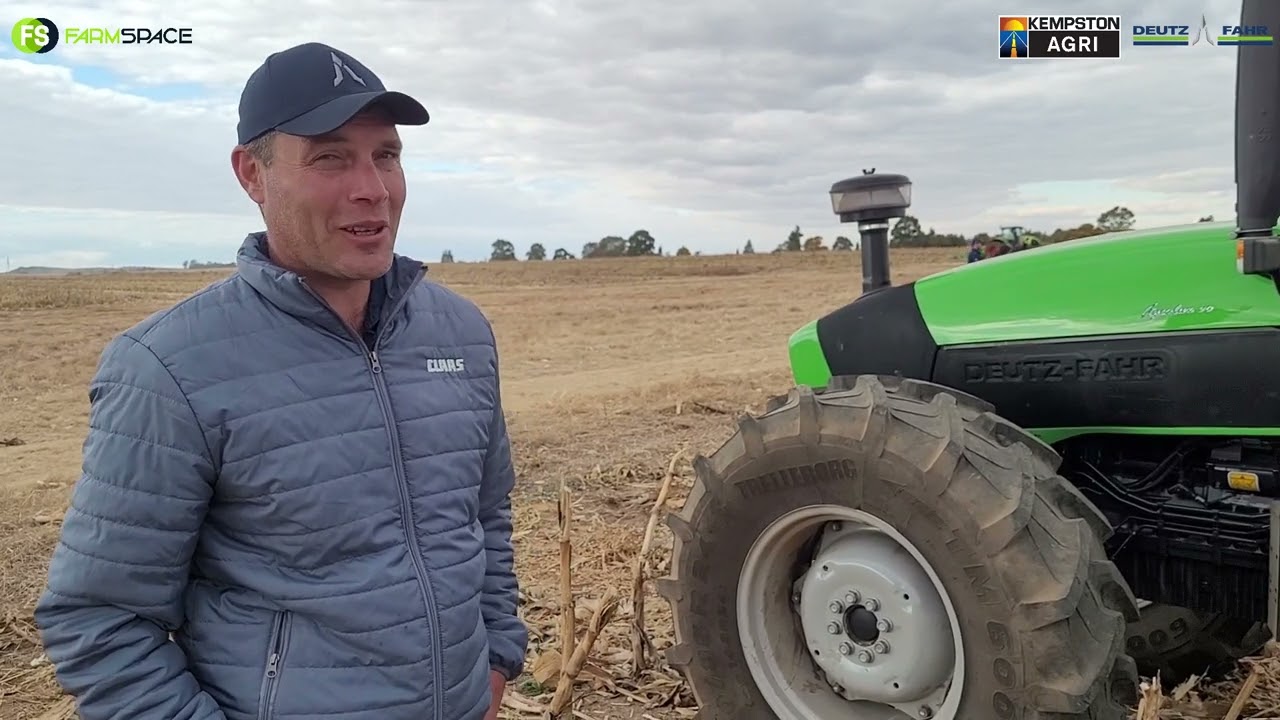 Ons gesels Agrolux 90 by Agri Arlington Boeredag, Freddie vertel ons oor dié klein trekker.