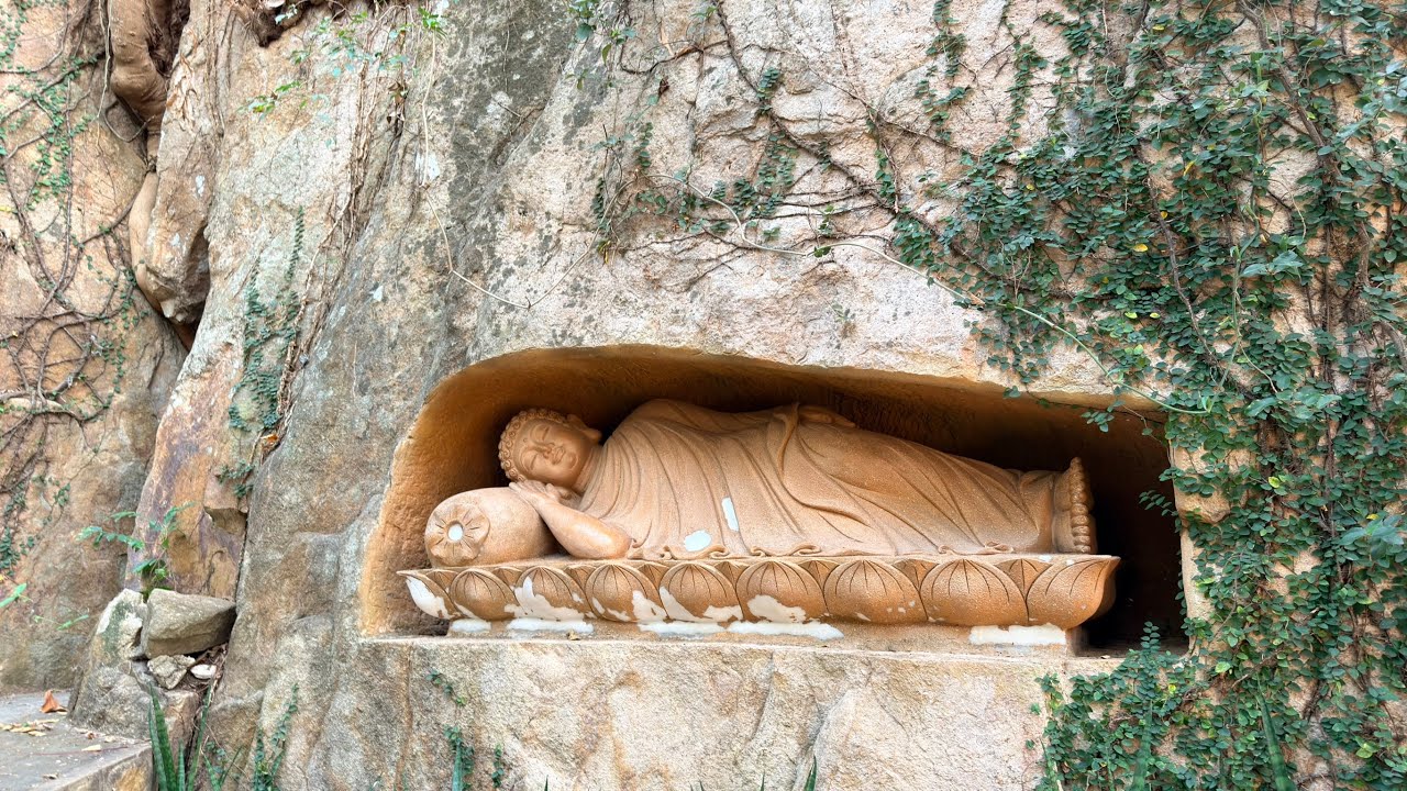 Phước Điền Tự - Chùa Hang