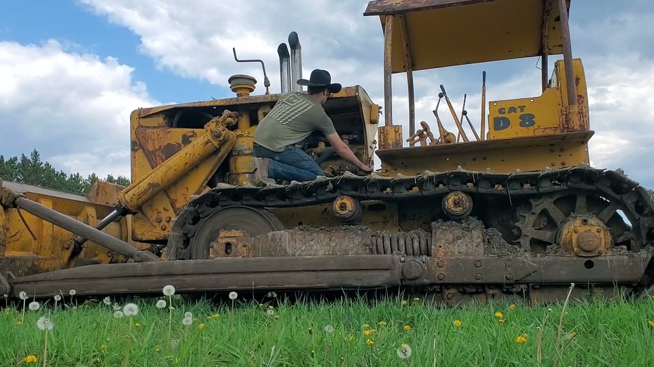 1953 Caterpillar D8 starting