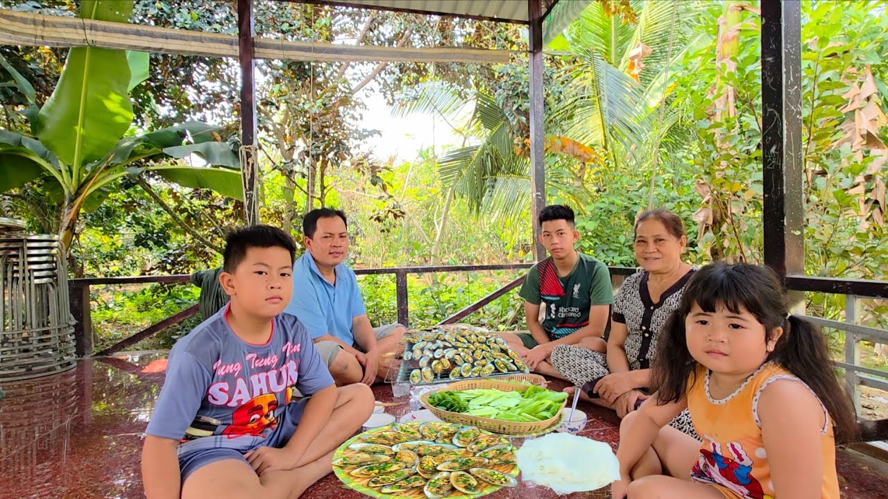 Bắt Ốc Đem Ra Chợ Bán Và Cùng Mẹ Thưởng Thức Món Ngon Từ Đồng Quê.NMT 