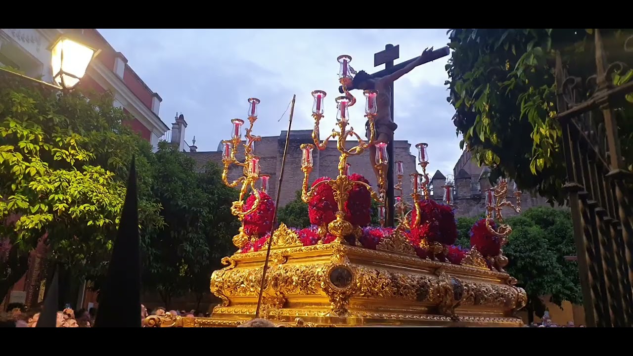 San Bernardo 2025. Cristo de la Salud por la Alcazaba. Sevilla