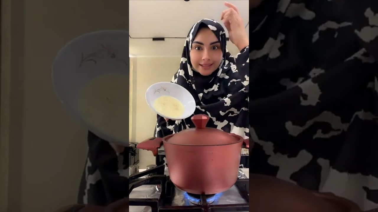 ام خالد والاندومي 😂