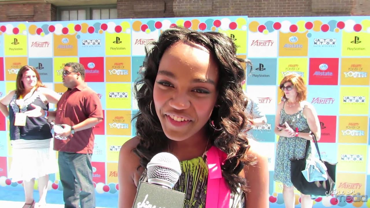 China Anne McClain Talks 'Grown Ups 2' & Taylor Lautner Crush