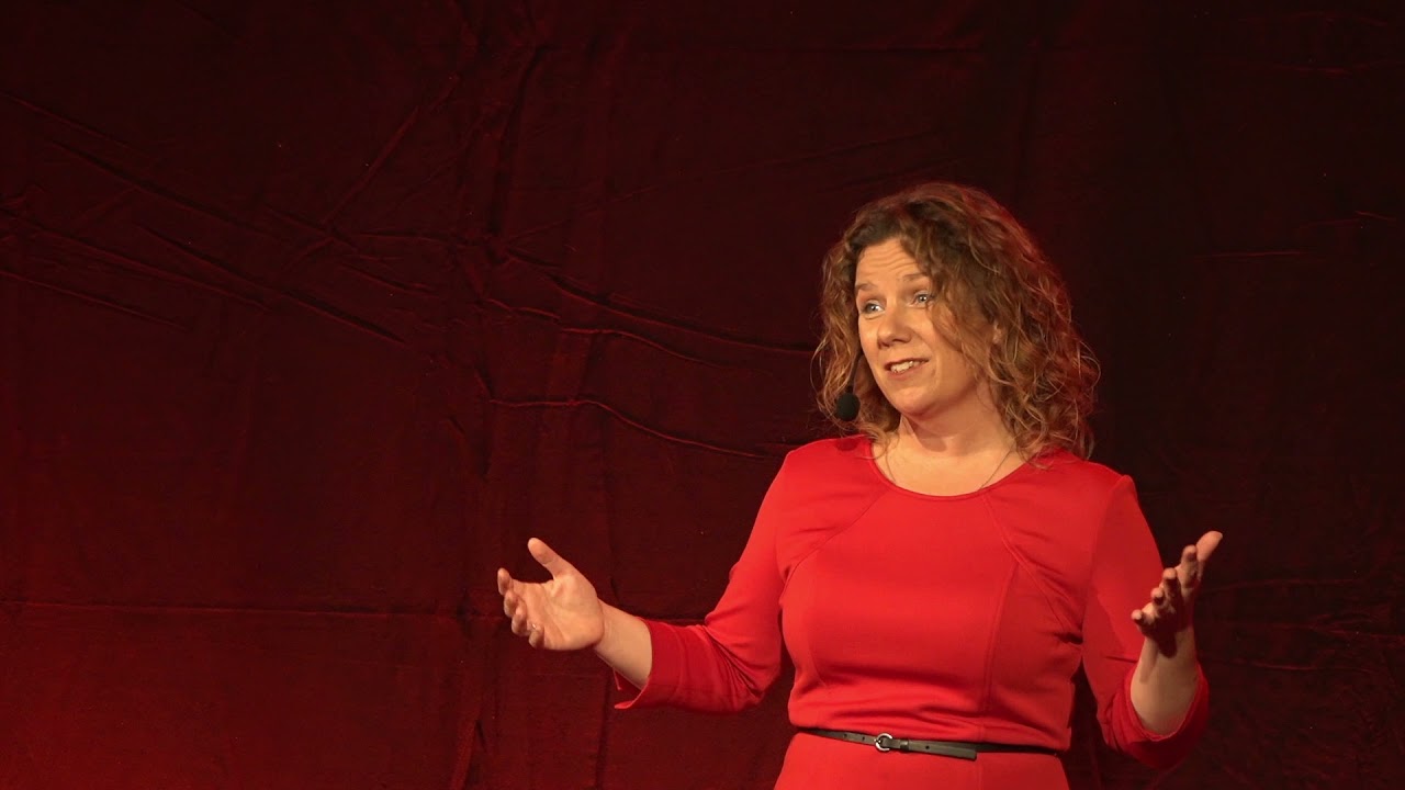 Lohnt sich Menschlichkeit? | Barbara Kopp | TEDxKIT