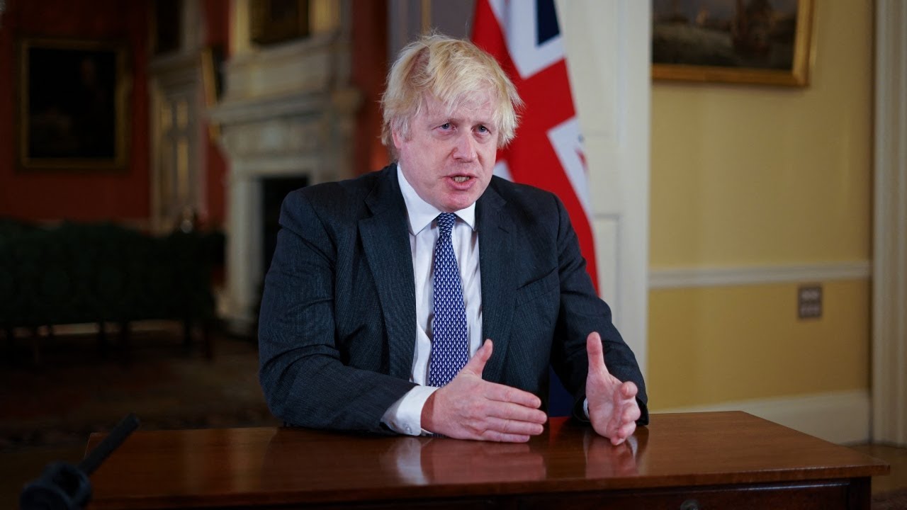 Reino Unido: Boris Johnson confirma primer fallecido por variante &oacute;micron