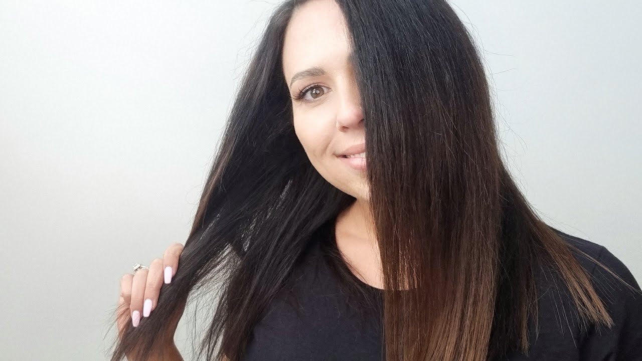 Using Seamless Clip-ins to fill in thinner areas of hair