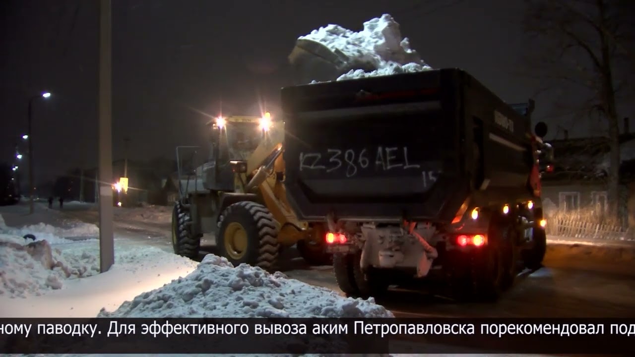 Серик Мухамедиев ознакомился с ходом работ по очистке снега