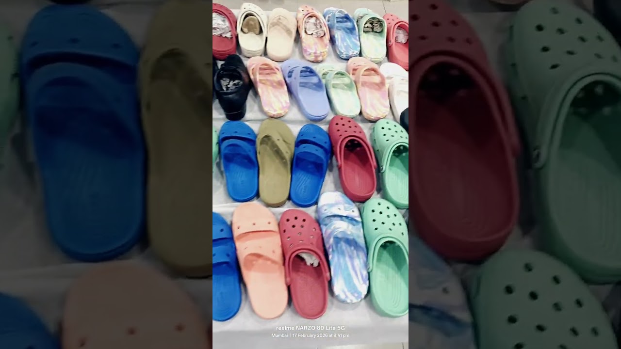 New Maharashtra Choice, branded shoes available at very low discounted rates.